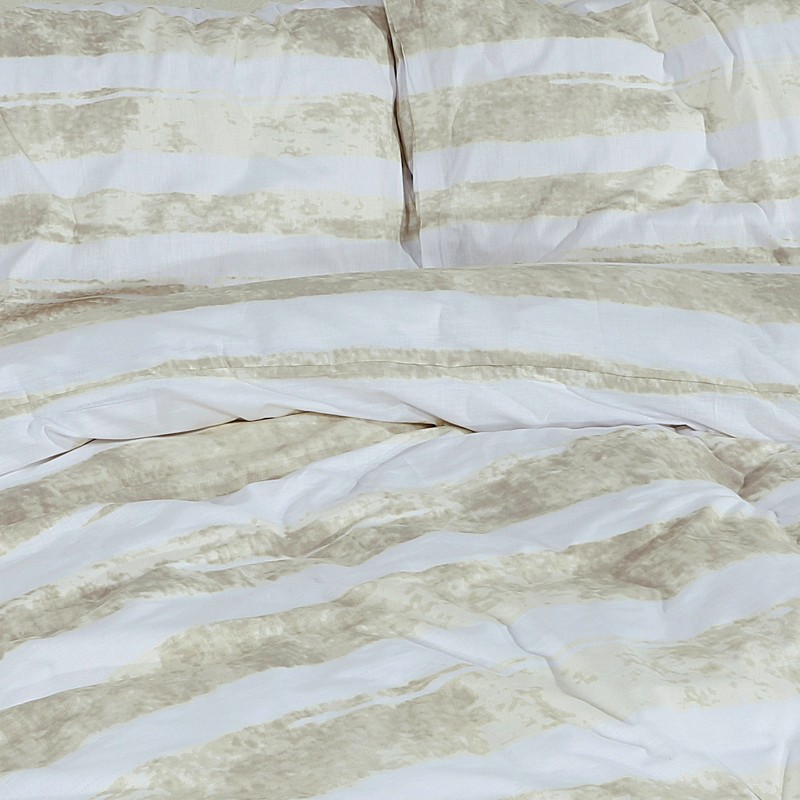 Vrijeme je za potpuno uživanje u modernim pamučnim posteljinama! Posteljina Cream Stripes od renforce platna, mekane tkanine, jednostavne za održavanje. Neka vas oduševi moderan dizajn s prugastim motivom u bijeloj-bež boji za udoban i ugodan san. Posteljina je periva na 40 °C.