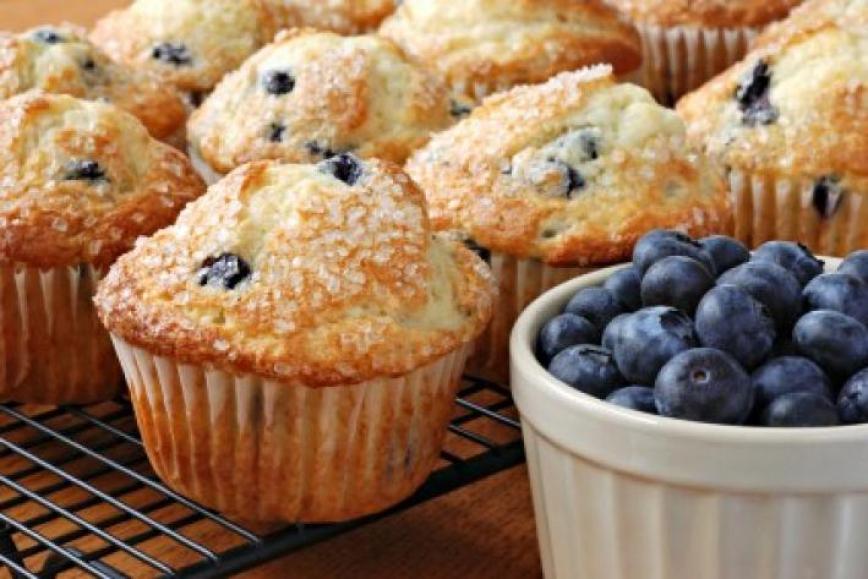 Recept za muffin od banana i borovnica – 174 kalorije