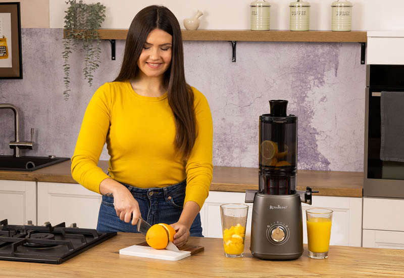 Sporo hladno prešanje za napitke bogate vitaminima